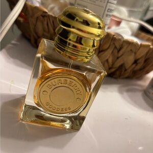 Burberry Goddess Perfume